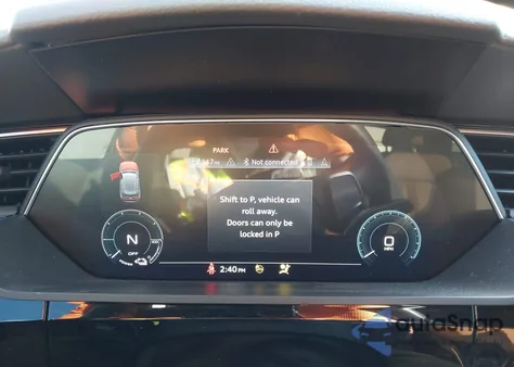 2022 Audi E-Tron Premium Quattro из США, поврежденный, VIN WA1AAAGE1NB005657